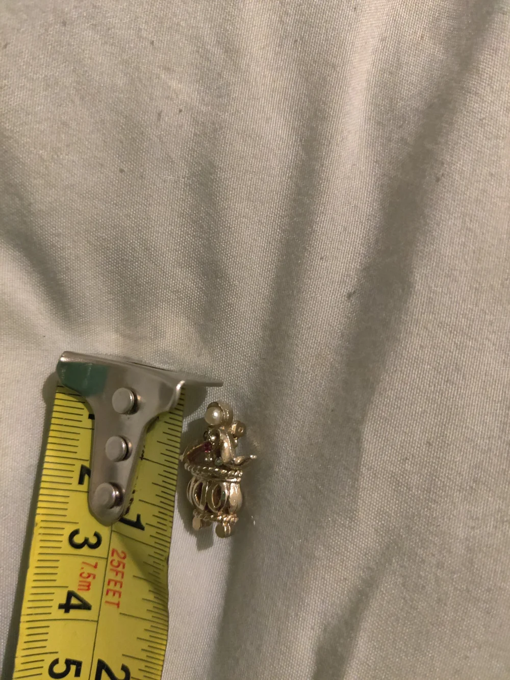 Rare VNTG: Juliet Brooch 1940s (See Pics Missing Red Jewels)